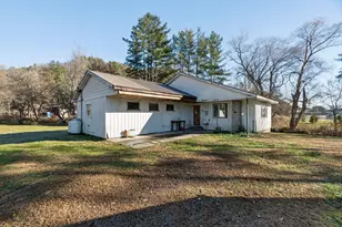 100 Cope Ln, Hartford, VT 05001 - Photo 4