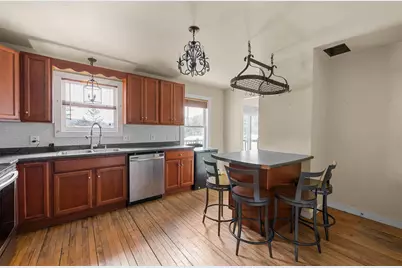 43 Davis Street, Claremont, NH 03743 - Photo 10