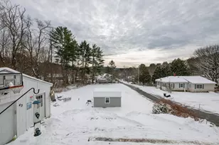 43 Davis St, Claremont, NH 03743 - Photo 28