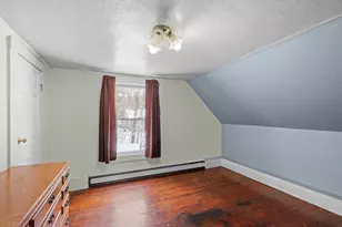 43 Davis St, Claremont, NH 03743 - Photo 20