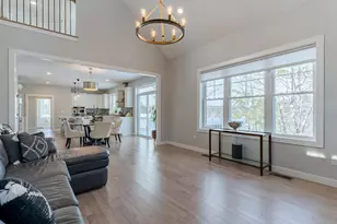 22 Sunrise Cir, Auburn, NH 03032 - Photo 16