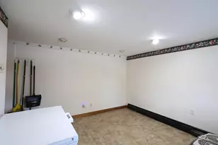 25 Marshall Ave, Hartford, VT 05001 - Photo 38