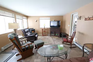 25 Marshall Ave, Hartford, VT 05001 - Photo 12