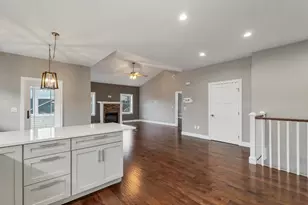 12 Stonehenge Cir, Northfield, NH 03220 - Photo 4