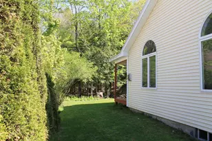 158 Pollard Rd, Lincoln, NH 03251 - Photo 4