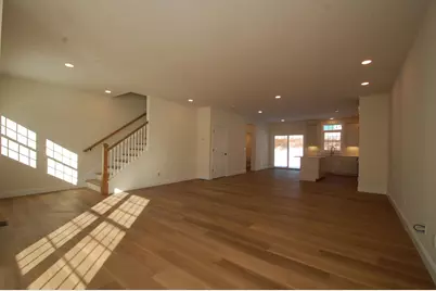 2A Dearborn Circle, Goffstown, NH 03045 - Photo 4