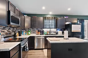 32 Mechanic St, Farmington, NH 03835 - Photo 6