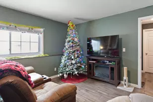 32 Mechanic St, Farmington, NH 03835 - Photo 20