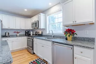 113 Crawley Falls Rd, Brentwood, NH 03833 - Photo 10