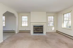 80 Emerald St, Manchester, NH 03103 - Photo 8