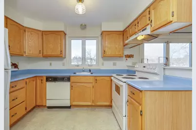 80 Emerald Street, Manchester, NH 03103 - Photo 10