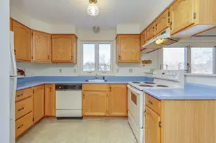 80 Emerald St, Manchester, NH 03103 - Photo 10