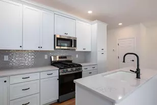 1B Dearborn Circle, Goffstown, NH 03045 - Photo 6