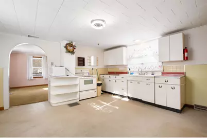 1816 Hutchins Street, Berlin, NH 03570 - Photo 10