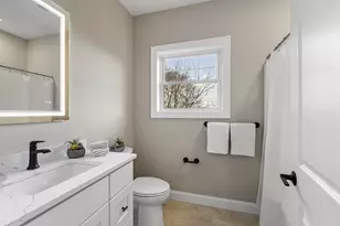 10100 S Willow St, Manchester, NH 03103 - Photo 26