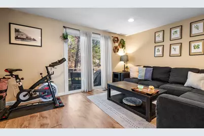 50 Edward J Roy Drive #10, Manchester, NH 03104 - Photo 8