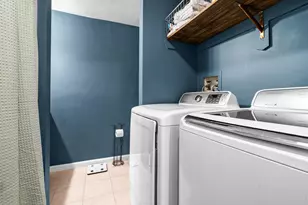 50 Edward J Roy Dr, Manchester, NH 03104 - Photo 18