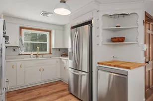 5 Maple Ave, Atkinson, NH 03811 - Photo 2