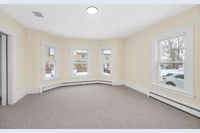 32 Crystal Avenue, Derry, NH 03038 - Photo 8