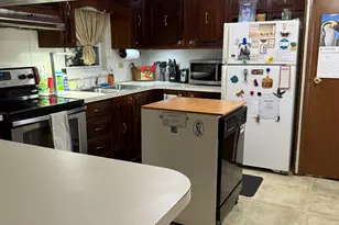 1013 Camelot Dr, Exeter, NH 03833 - Photo 8