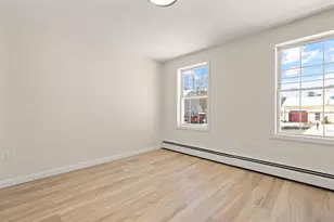 720 Brent St, Manchester, NH 01301 - Photo 8