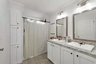 23 Dartmouth Cir, Newmarket, NH 03857 - Photo 8