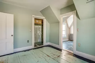 832 Clay St, Manchester, NH 03103 - Photo 24