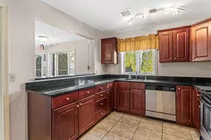 90 Eastern Ave, Manchester, NH 03104 - Photo 30