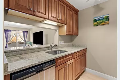 90 Eastern Avenue #204, Manchester, NH 03104 - Photo 16