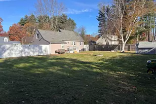 17 Walton Rd, Plaistow, NH 03865 - Photo 4