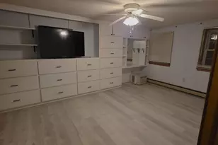 8 Woodbine Ave, Concord, NH 03303 - Photo 16