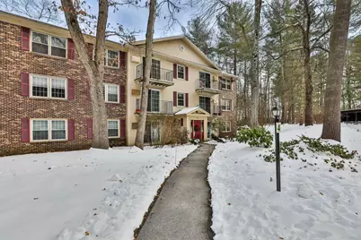4-08 Autumn Leaf Drive #8, Nashua, NH 03060 - Photo 4