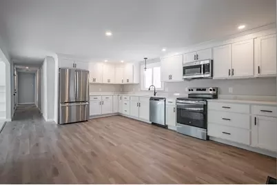 437 Chester Road, Auburn, NH 03032 - Photo 4