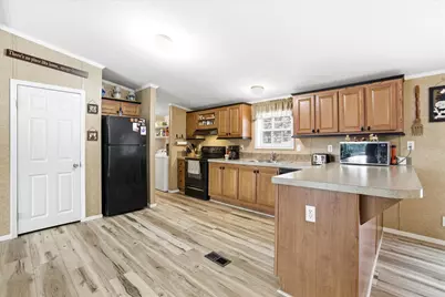 8 Revere Street, Milton, NH 03851 - Photo 6