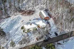 52 Whittier St, Newton, NH 03858 - Photo 1