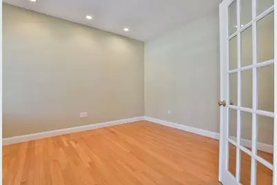 121 Cherrywood Drive, Nashua, NH 03062 - Photo 4