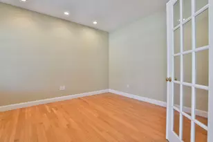 121 Cherrywood Dr, Nashua, NH 03062 - Photo 4