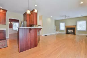 121 Cherrywood Dr, Nashua, NH 03062 - Photo 16