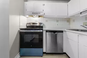 12 English Village Rd, Manchester, NH 03102 - Photo 18