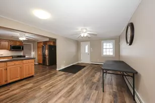 135 Pepperidge Dr, Manchester, NH 03103 - Photo 4