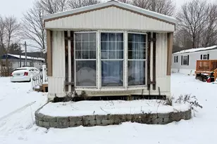 56 Daniels Dr, Enfield, NH 03748 - Photo 1