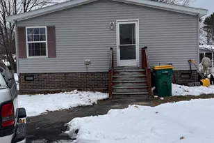 13 South Cranberry Ln, Rochester, NH 03867 - Photo 4