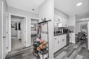 210 Brook Village Rd, Nashua, NH 03062 - Photo 6