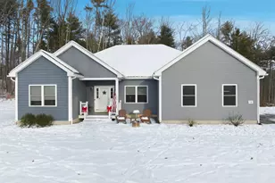 18 Hickorywood Cir, Meredith, NH 03253 - Photo 1