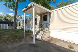 311 Friar Tuck Dr, Exeter, NH 03833 - Photo 2