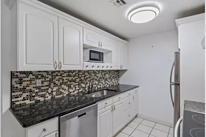 526 Abbott Farm Lane, Hudson, NH 03051 - Photo 6