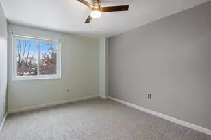 526 Abbott Farm Ln, Hudson, NH 03051 - Photo 16