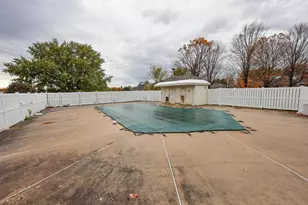 4 Fairfax Ave, Derry, NH 03038 - Photo 26