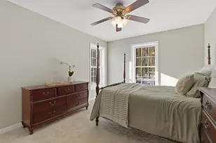 18 Holbrook Rd, Bedford, NH 03110 - Photo 30