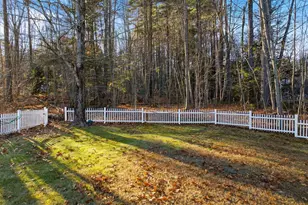 18 Holbrook Rd, Bedford, NH 03110 - Photo 34